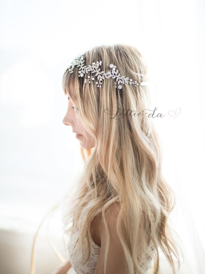 Boho Beaded Leaf Crystal Hair Vine Boho Wedding Headpiece Bridal Hair Wreath Halo Wedding Pearl Hair Vine Lyra