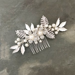 Tropical Wedding Hair Comb with leaves and flowers, Bridal Hair Accessory, Boho Hippie Beach Hair Accessory - 'MELODY'
