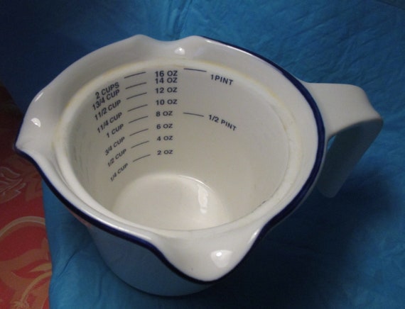 Porcelain Measuring Pitcher Cup 3 Lip Cups Oz Pint Ml Liter Blue On White Kitchenware Quality Ounces And Liters