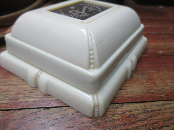 Vintage Art Deco Plastic Watch Display Case Box A… - image 7