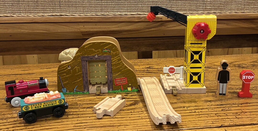 Rare Find Thomas & Friends Wooden Railway Rheneas and the Dinosaur ...