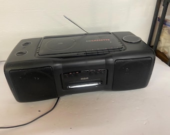 Vintage 1995 RCA RP7935 AM FM stereokassettspelare bärbar högtalare