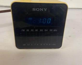 Vintage Sony Dream Machine AM/FM Radio Digital Alarm Clock Model