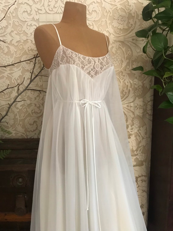 SALE! Dreamy 1970’s vintage ivory chiffon nightgo… - image 2