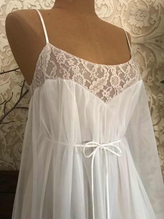 SALE! Dreamy 1970’s vintage ivory chiffon nightgo… - image 3