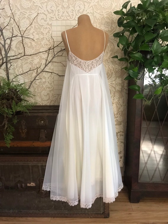 SALE! Dreamy 1970’s vintage ivory chiffon nightgo… - image 6