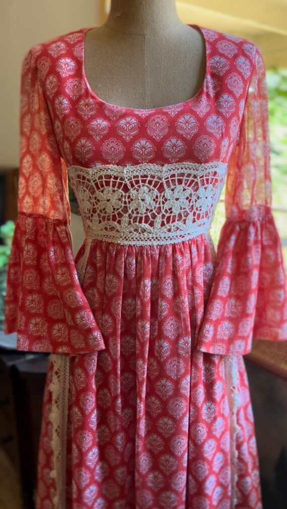 Rare 1960’s Vintage Tangerine Angel Sleeve Dress … - image 3