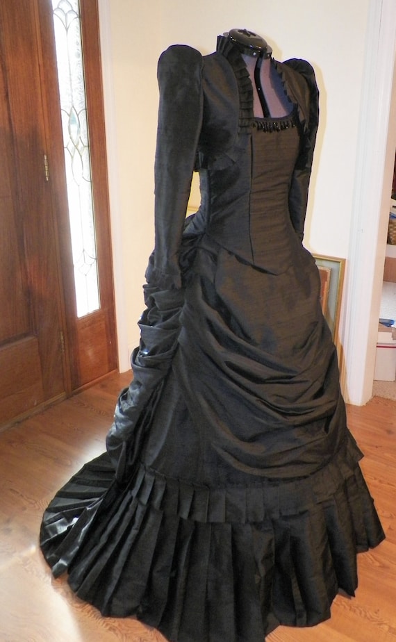 victorian gothic clothing