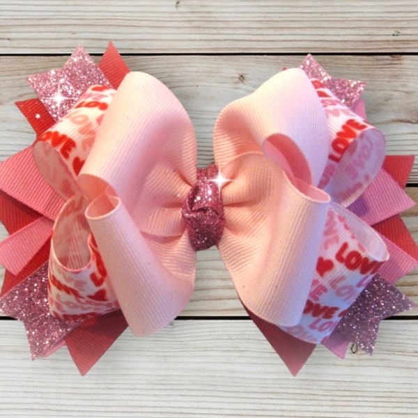 Valentines Day Bows, Love hairbow, Boutique Hair Bow, Valentines day hairbows, Girls valentines bows, Baby headbands, baby valentine bow,
