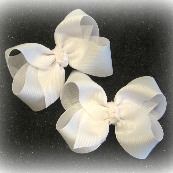 White Piggie Bows for Girls and Baby, Piggies for Toddler, White 4" Bows, Set of 2 white bows, Clippy Bows, Bows with Clips, School Bows