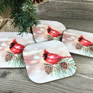 Kardinal Untersetzer 4er Set, Untersetzer aus Hartfaserplatte, Winter Kardinal, Weihnachtskardinal, männlicher Kardinal, Weihnachtsuntersetzer
