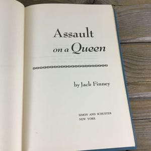 Vintage Assault on a Queen Copertina rigida, 1959 Jack Finney Classic