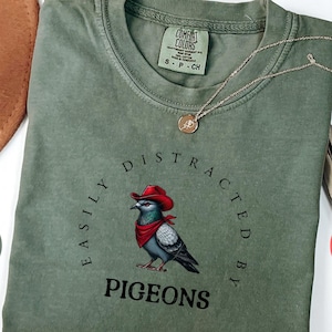 Camiseta de paloma, regalo divertido para amantes de las palomas, camiseta "Me distraigo fácilmente con las palomas", camiseta de observador de aves, camiseta de animales novedosa, vida silvestre urbana para ella