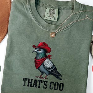Camiseta divertida de paloma, camiseta de paloma vaquera, camiseta "That's Coo", regalo para amantes de las aves, ropa novedosa de paloma, camiseta única, tendencia para ella