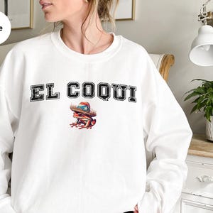 El Coqui Sweatshirt, Cute Frog Graphic Sweater, Cozy Casual Pullover, Comfortable Oversized Top, Unisex Trendy Clothing, Gift Idea