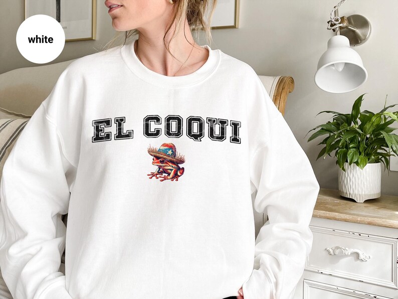 El Coqui Sweatshirt, Cute Frog Graphic Sweater, Cozy Casual Pullover, Comfortable Oversized Top, Unisex Trendy Clothing, Gift Idea