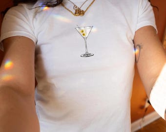 Dirty Martini Baby T-shirt | Estetisk sommar Y2K Crop Top | Present till henne | Dirty Martini T-shirt | Y2K Svartvit Martini T-shirt