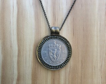 NORWAY - One of a Kind 1982 Norwegian Kroner Coin Necklace - Reversible