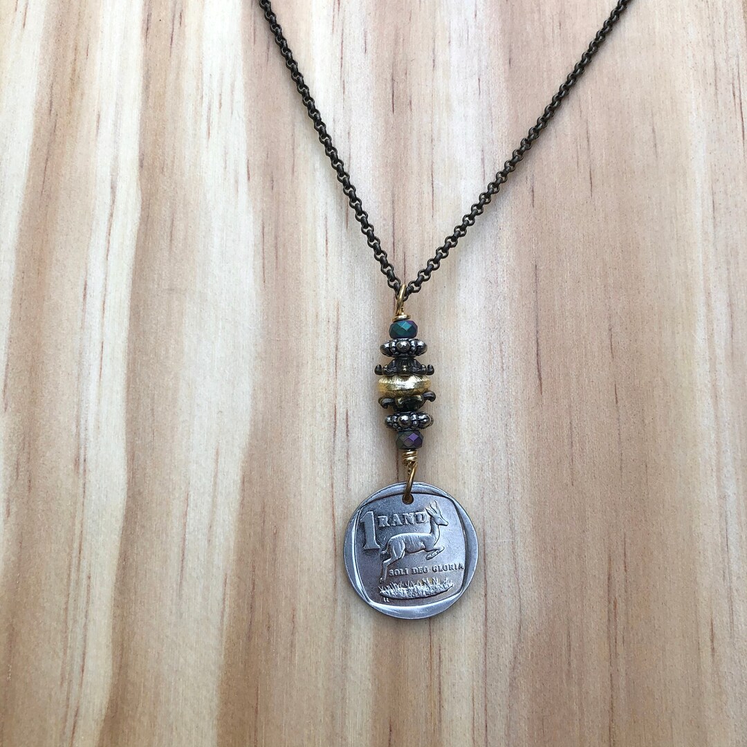 AFRIQUE DU SUD Collier De Pi ces De Monnaie Rand Sud africain 1999 afrique-du-sud-collier-de-pi-ces-de-monnaie-rand-sud-africain-1999