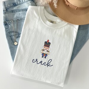 Comfort Colors Nutcracker Mahjong Christmas Shirt Nutcracker Holding Tiles Crack Suit Mahjong Club Gift Holiday Game Night Mahjong Group Tee