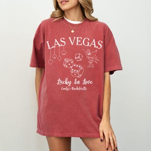Las Vegas Bachelorette Shirt Custom Lucky In Love Comfort Color Bach Retro Casino Trip Poker Dice Theme Luxury Bridal Tshirt Vegas Wedding