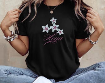 Hoya Shirt Plant Lady Gift Plant Lover Botanical Tee Gifts for Gardener Mom Indoor Plant Enthusiast Hoya Houseplant Mama Plant Mom Tshirt