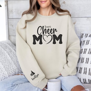 Benutzerdefiniertes Senior Cheer Mom Sweatshirt Personalisierter Beifall Rundhalsausschnitt Senior Cheer Mama Tryout Geschenk Wettbewerb Team All-Star Geschenke am Ende der Saison