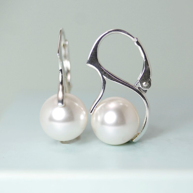 White Pearl With Petals Design Earrings