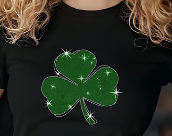 Camiseta de trébol con diamantes de imitación: una camiseta brillante para el Día de San Patricio
