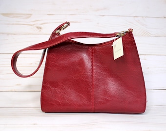 Vintage New 90s Liz Claiborne Red Faux Leather Hand Bag with Tag