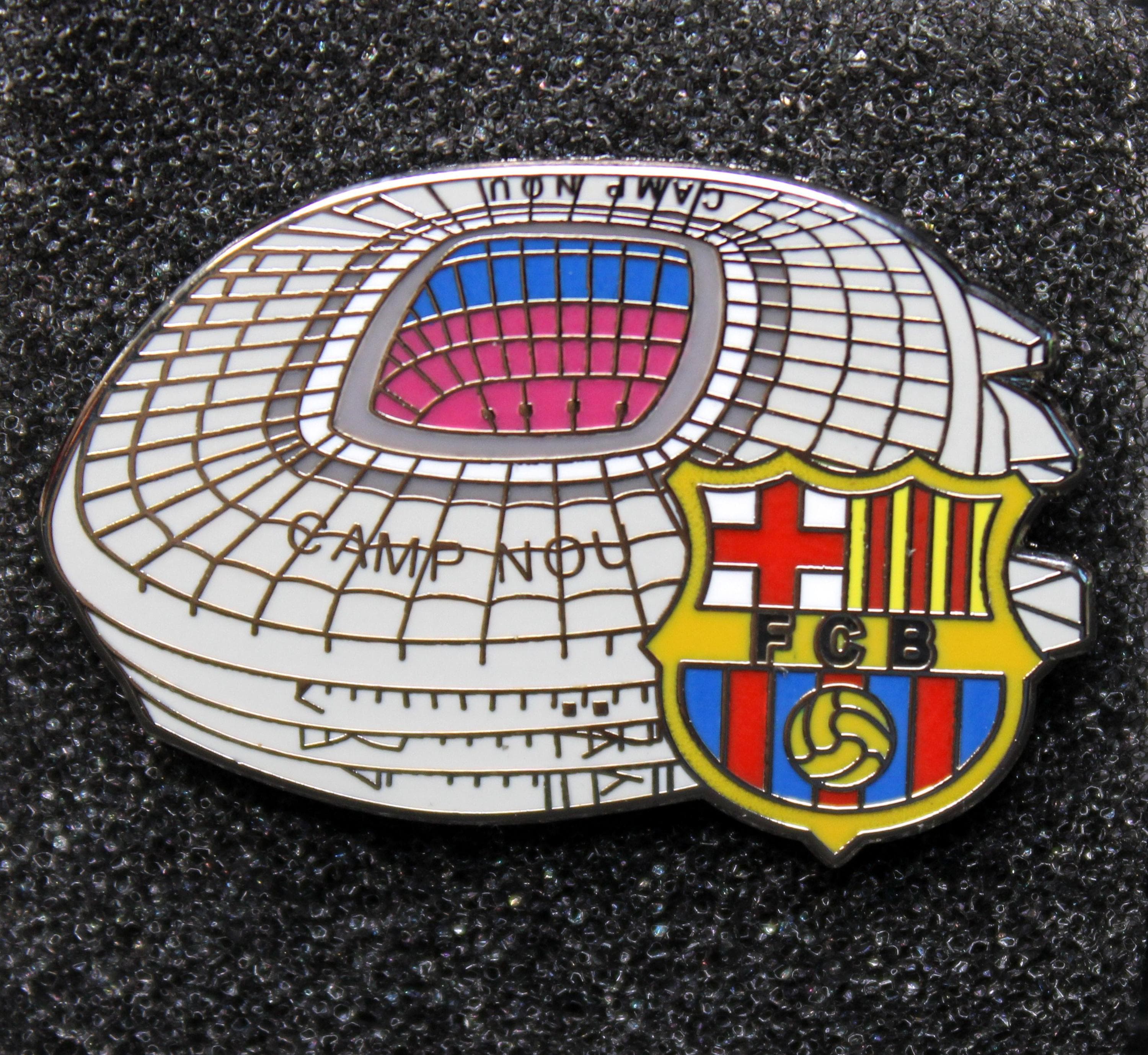 Pin's FC Barcelone 94-95 – REXACH, Collector Rare, état D'occasion