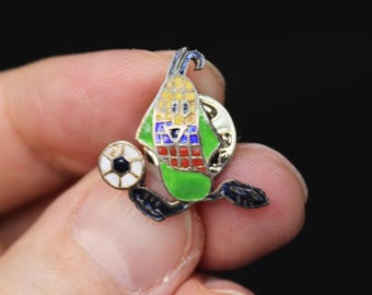 1993 Copa America Ecuador 93 Mascot Choclito the Corn Metal Collector Pin Badge