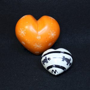Decorative Pair of Hand Painted Kenyan Soapstone Hearts Sculptures