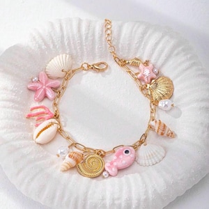 Seashell Charm Bracelet – Ocean Theme Starfish Gold Bracelet – Cute Summer Beach Jewelry – Pearl Shell Gift for Women Girls