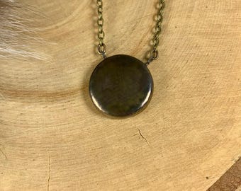 Metallic Ceramic Circle Necklace