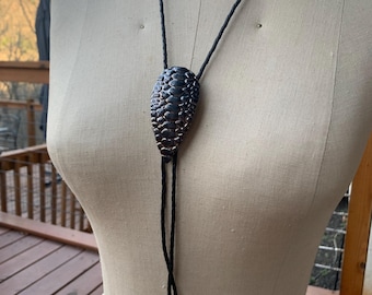 Lizard Ceramic Teardrop  Bolo Tie