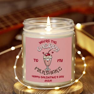 Vela de regalo para el Día de San Valentín / Frasco de vidrio blanco de 9 oz / Recuerdo de fiesta para amigas / Celebración de la amistad / Cera de soja perfumada / Símbolo de mejor amiga