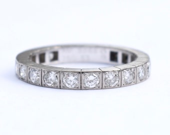 Cartier Lanières 18K Bague en or blanc Full Circle Diamond Eternity Band 0.90 Carats Taille 53 US 6.5