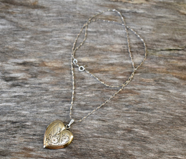 C1940s Etched Sterling Silver Vermeil Heart Locket Necklace Gold Finish