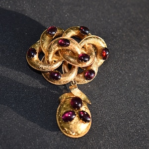 Victorian 15K Yellow Gold Almandine Garnet Love Knot Brooch Pin with Mourning Hair Locket Removable Pendant