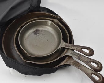 Vintage Set von 3 Benjamin & Medwin Gusseisen Doppelauslaufpfanne 10,5 ", 8 ", 6,5 ", ungenutzt, mit Deckel