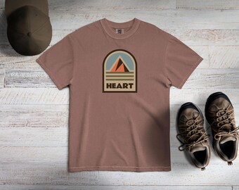 Mountain Heart T-Shirt, Unisex Outdoor Retro Style Tee, Relaxed Baggy Shirt, Vintage Tee, Comfort Colors 1717,  Mountain Hiking Badge Tshirt