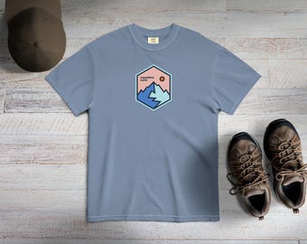 Outdoor Expedition North T-Shirt, Retro Style Tee, Relaxed Baggy Shirt, Vintage Tee, Comfort Colors 1717, Mountain Hiking Badge Tshirt