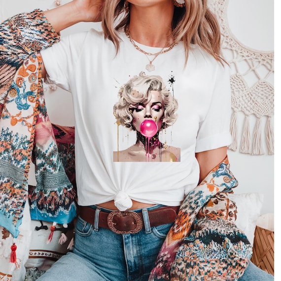 Marilyn Monroe Graphic T-Shirt / Marilyn Monroe Graphic Tee / Hollywood Star Graphic T-Shirt / Fashion Graphic T-Shirt
