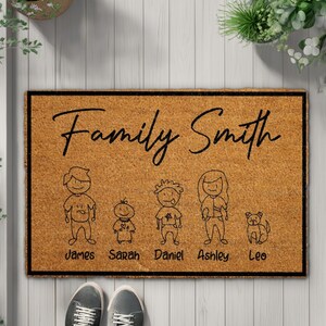 Custom Family Illustration Doormat, Last Name & Family Members Welcome Mat, Personalized Family Stick Figure Home Decor, Pet Owner Porch Rug