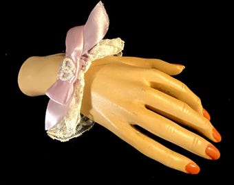 Vintage 1960s Wedding Garter Light Purple Lace Beaded Hearts