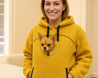 Moletom com Capuz e Bolso em Bouclé Mostarda para Cães – Moletom Macio para Chihuahua, Alternativa Aconchegante à Cama ou Canguru