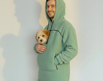 Moletom com capuz artesanal em bouclé esmeralda para animais de estimação – ideal para cães e gatos de pequeno porte.