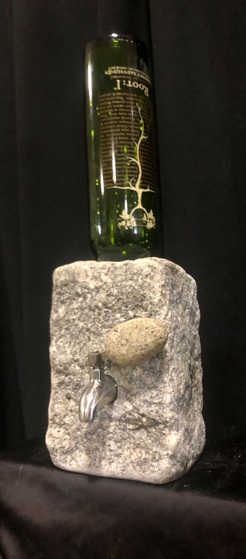 Stone Liquor Dispenser Bild 1