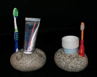Toothbrush holder
